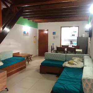 En A 1 Cuadra De La Playa En El Centro , San Andrés Colombia